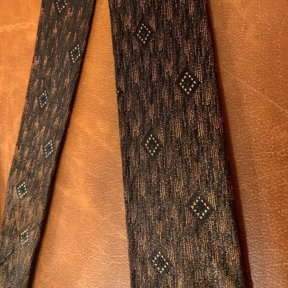 Vintage 1950’s brown with micro diamond skinny tie